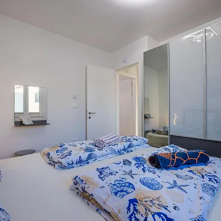 Volme View Banjole